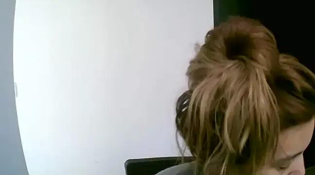 VittoriaTaylor from StripChat