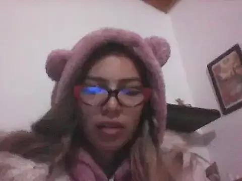 VittoriaTaylor from StripChat