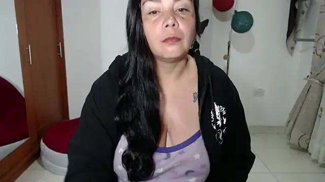 Vivian_milf_paint from StripChat