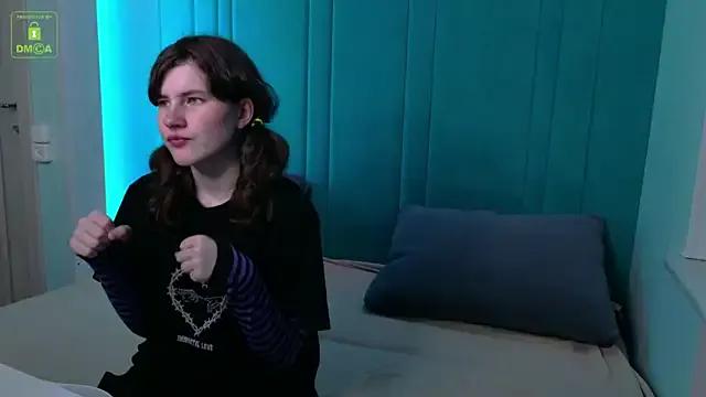 ViviaraNGendy from StripChat is Freechat