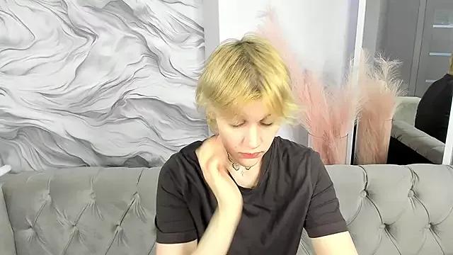 WhiteBlisss from StripChat is Freechat