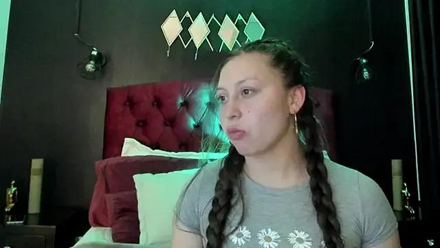 Widny_Beaumont from StripChat is Freechat