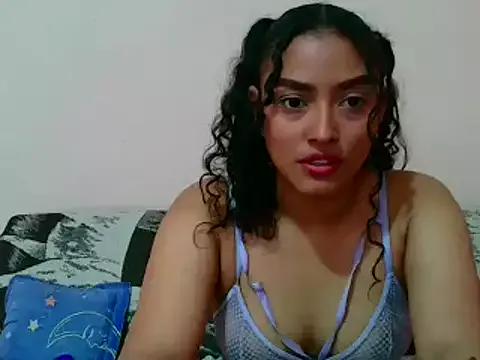 wild_jennifer from StripChat is Freechat