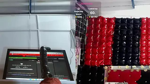 wildblackhair_1 from StripChat is Freechat