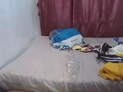 WildPussy4uxx from StripChat is Freechat