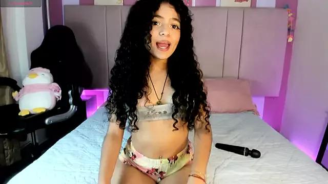 Winnifer_Gonzal from StripChat