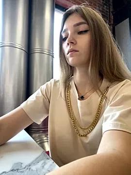 wow_dream from StripChat