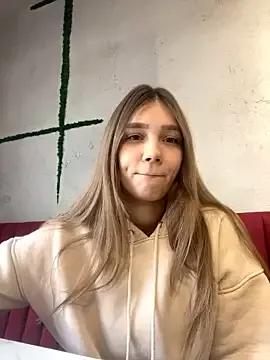 wow_dream from StripChat