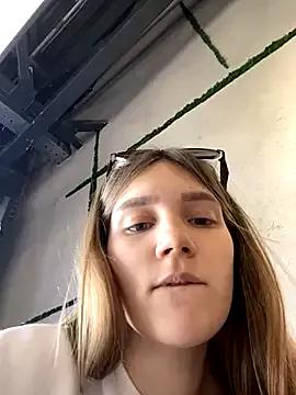 wow_dream from StripChat