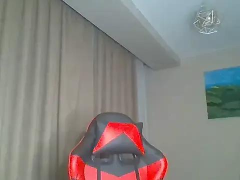 Wymini from StripChat is Freechat
