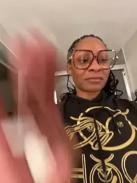 wynterheat from StripChat is Freechat