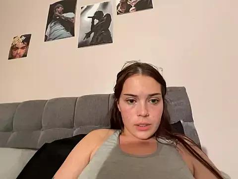 XCherryyXy from StripChat is Freechat