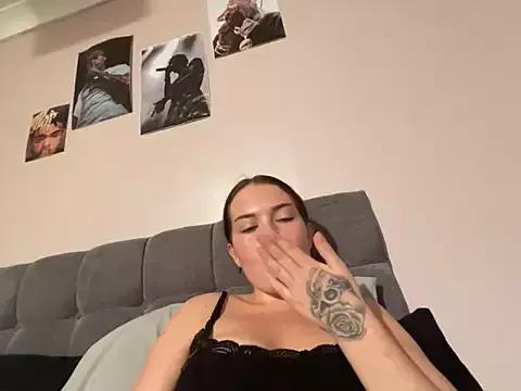 XCherryyXy from StripChat is Freechat