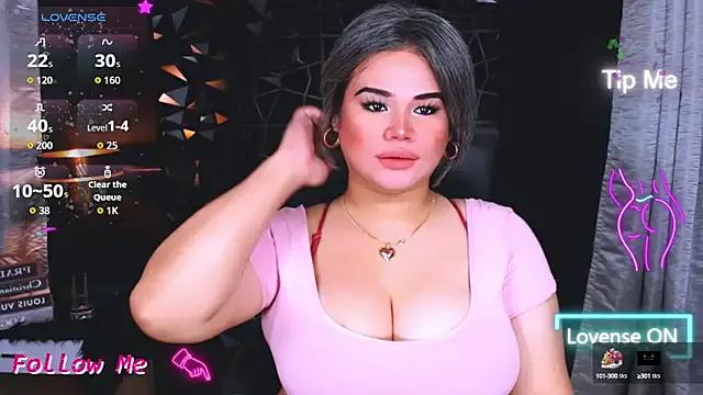 xHugeHarleySelfsuckerx from StripChat is Freechat