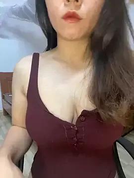 Xinh_xinhbb from StripChat