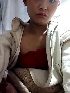 xinhxinhcute from StripChat is Freechat