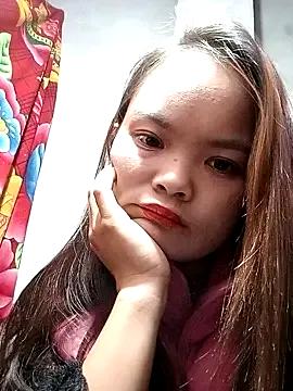 xinhxinhcute from StripChat is Freechat