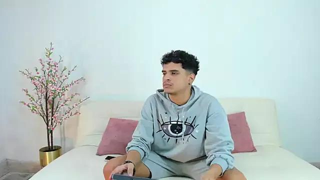 Xtreme_Dynasty_ from StripChat is Freechat