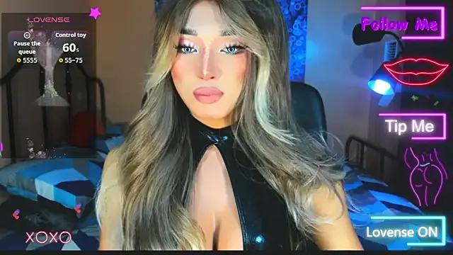 xUrGoddess_Bellax from StripChat is Freechat