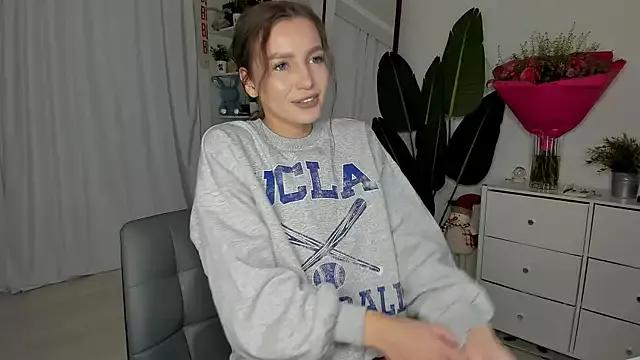 xx_leila from StripChat
