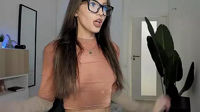 xx_leila from StripChat