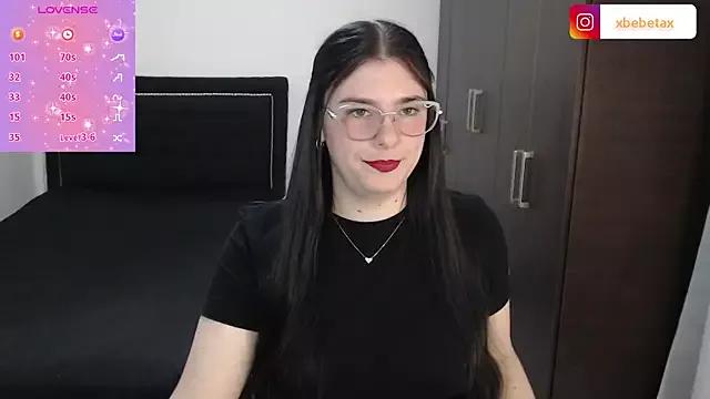 xxbbtaa from StripChat