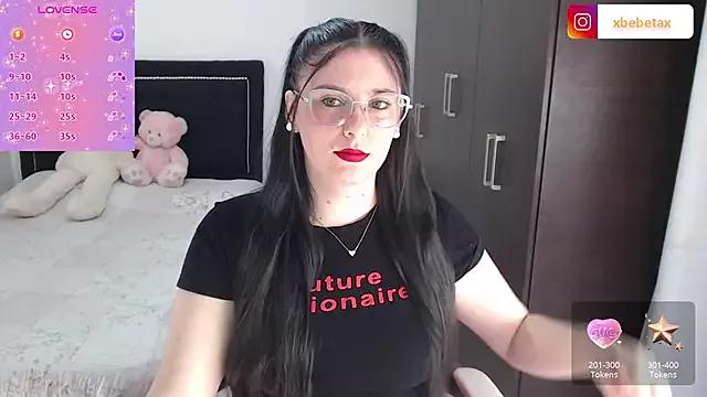 xxbbtaa from StripChat