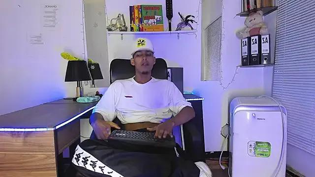 xxKamadevaxx from StripChat is Freechat