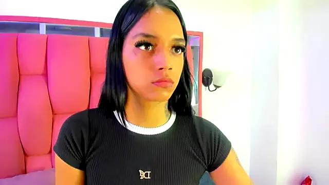 XXVIOLETTAXX from StripChat