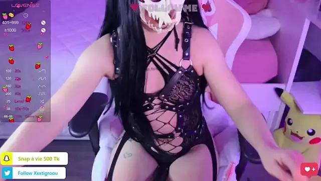 XxX-Tigroouu-XxX from StripChat