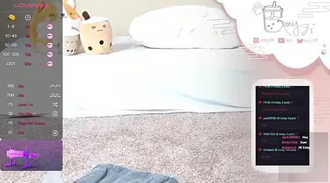 xxxoe_ from StripChat