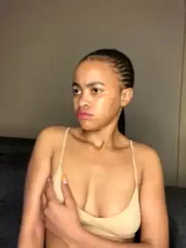 XXXtiny1 from StripChat