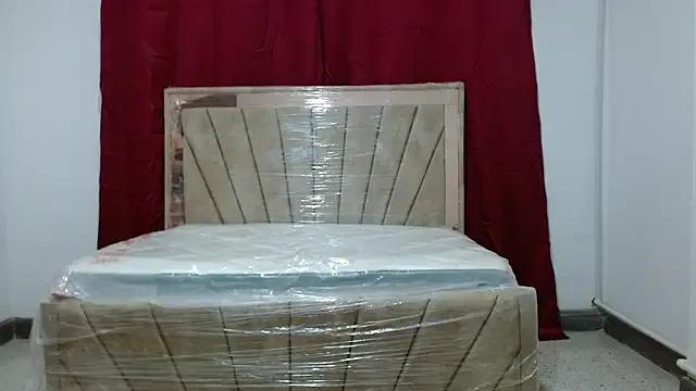 yesidmora_sex from StripChat is Freechat