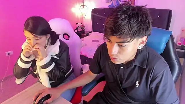 Yiing_and_yang from StripChat is Freechat