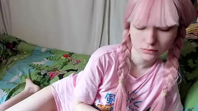 Yoonhee_Kiss from StripChat is Freechat