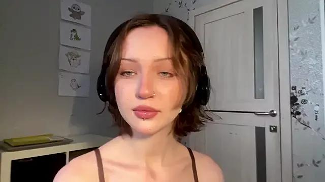 You_Dream_HereNOW from StripChat is Freechat