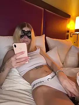 YoungLily666 from StripChat is Freechat