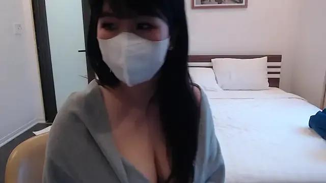 Your-Sunny from StripChat is Freechat