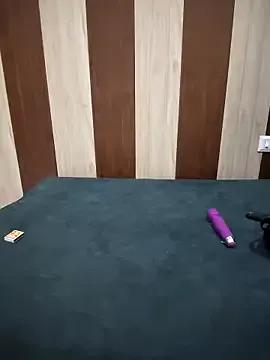 your_favourite_bhabhi from StripChat is Freechat