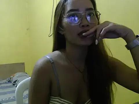 your_hornyapril from StripChat is Freechat