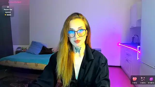 your_tora from StripChat is Freechat