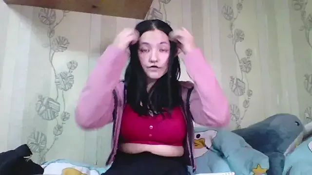 yourcutevikki from StripChat is Freechat