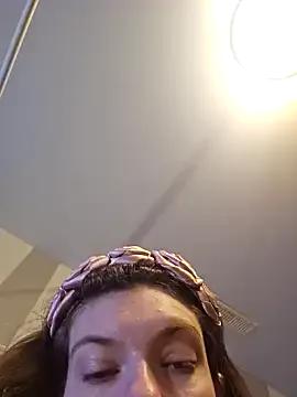 YourFavCanadianMILF from StripChat is Freechat