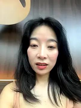 yourkeer from StripChat is Freechat