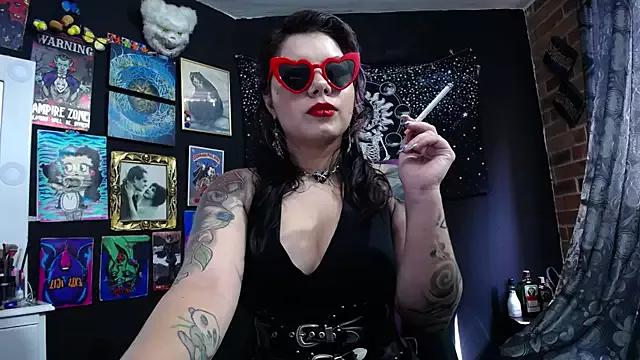 Yourmadame_P from StripChat is Freechat