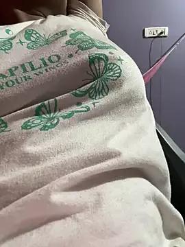 YOURMISTHI from StripChat is Freechat