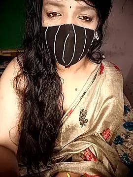 yourtina from StripChat is Freechat
