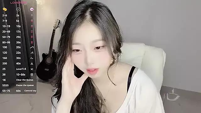 yukiyyuu44 from StripChat is Freechat