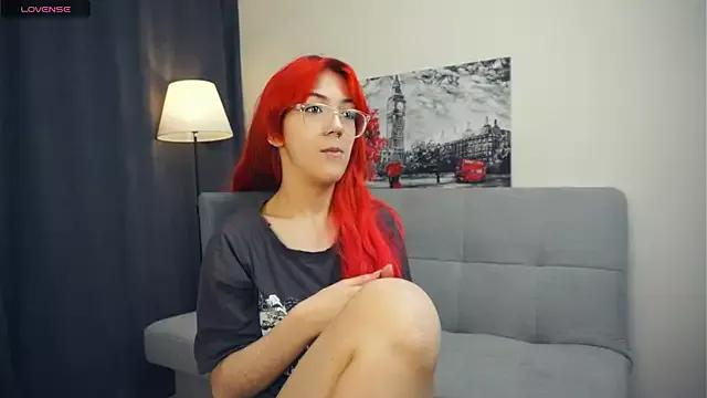 ZaraGoodie from StripChat