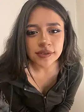 ZaraTrump from StripChat is Freechat